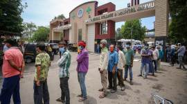 Jammu GMC nurses protest