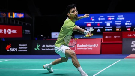 Sen, after the yellow, played like a man possessed, reeling in both impetuous errors, but mostly agitated, aggressive winners, as he levelled the match at 19-21, 21-15. (Badminton Photo)