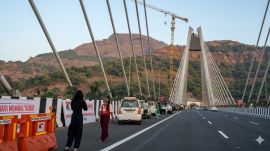 The bridge, designed for speeds of up to 100 kmph for light motor vehicles and 80 kmph for buses and passenger vehicles, is seeing cars stop abruptly, creating dangerous conditions for other commuters.