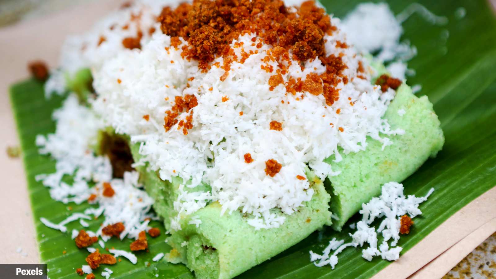 Coconut Crepes With Pandan Cream