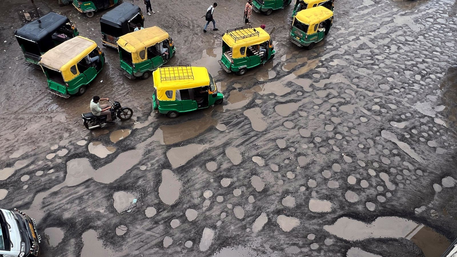 Smoother rides this monsoon: MCD looks at 3 new technologies to plug Delhi’s infamous potholes