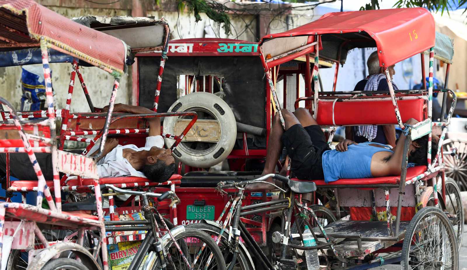Cap on number, registration must: Delhi government mulls policy for e-rickshaws