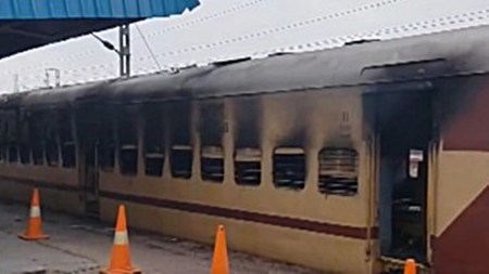 sasaram train fire