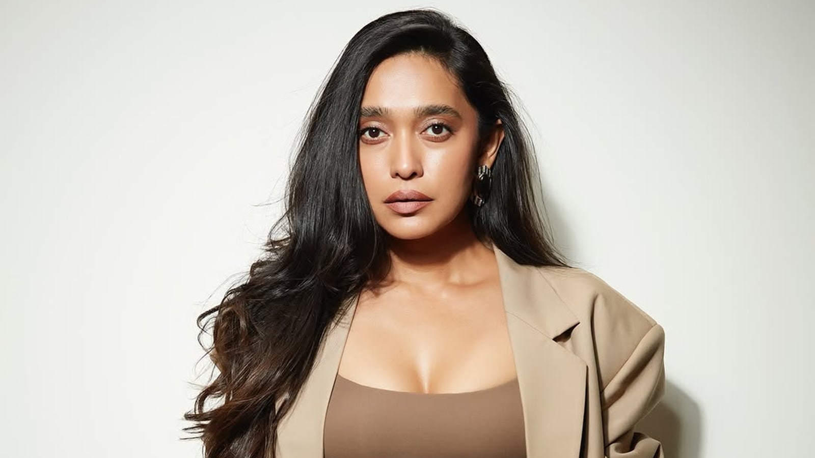 Sayani Gupta on why bold makeup is seen as an act of resistance: ‘The politics of a red lip…’