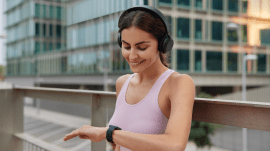 Most smartwatches today come with a gamut of features aimed at wellness. They not only tell time but also are conversation starters. (Image: Freepik)
