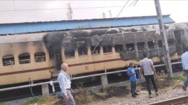 Passenger train coach catches fire at Bihar's Sasaram Station (Image: CPRO/ECR)
