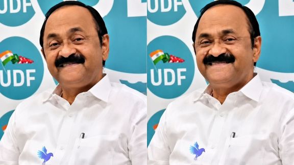 The reaction, alongside couple of other reactions shown by Satheesan, has now given the newly-sworn in CM the moniker of 'pookieCM'.