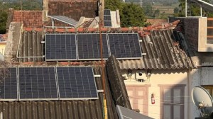 PM Surya Ghar sees 40 lakh installations so far: Local cell mandate may hit solar scheme