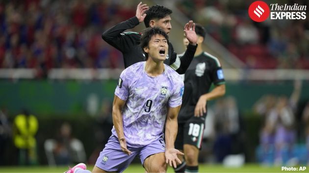 Mexico took advantage of a defensive blunder by South Korea to win 1-0