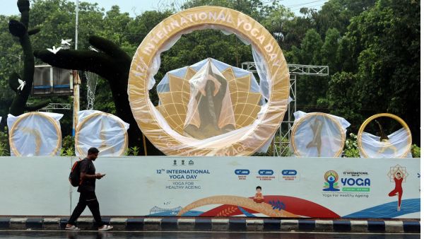 Yoga Day Kolkata PM Modi