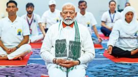 Kolkata yoga day PM Modi
