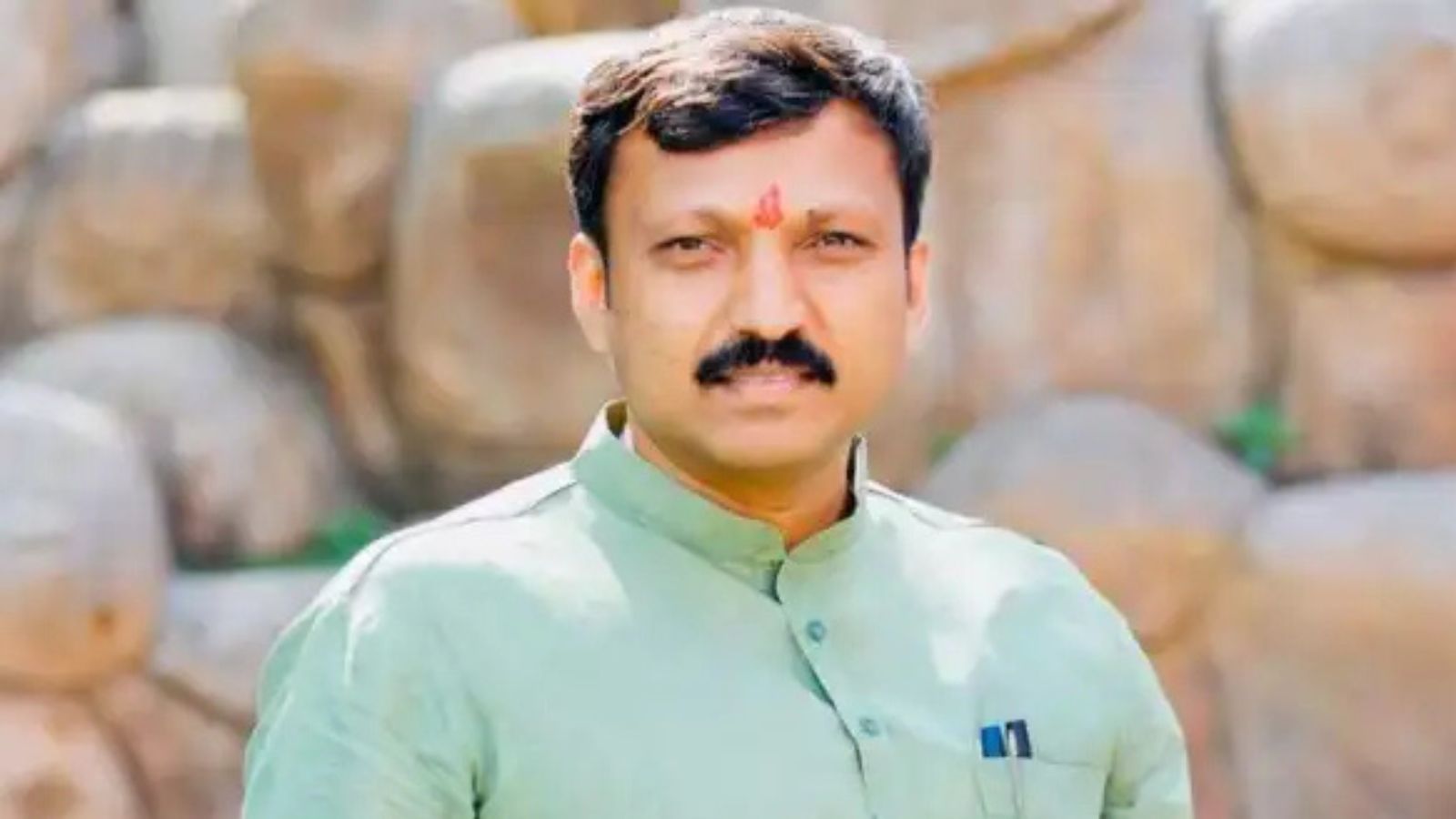 Dharashiv MP Omraje Nimbalkar Says Decision on Joining Shinde Sena in Two Days
