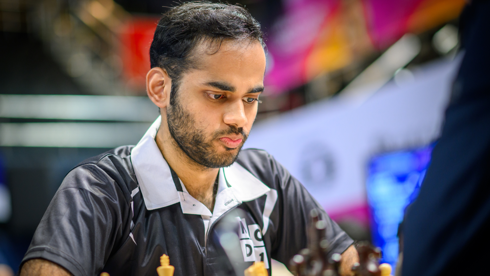 How Arjun Erigaisi punished Magnus Carlsen’s rare rook blunder in Hong Kong