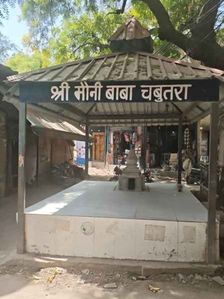 -At the Moni Baba ka Chabutra, where Surender Fauji was killed on April 30. (Express Photo by Abhimanyu Hazarika)