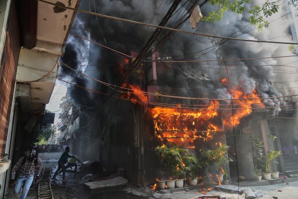 Delhi Malviya Nagar Fire.