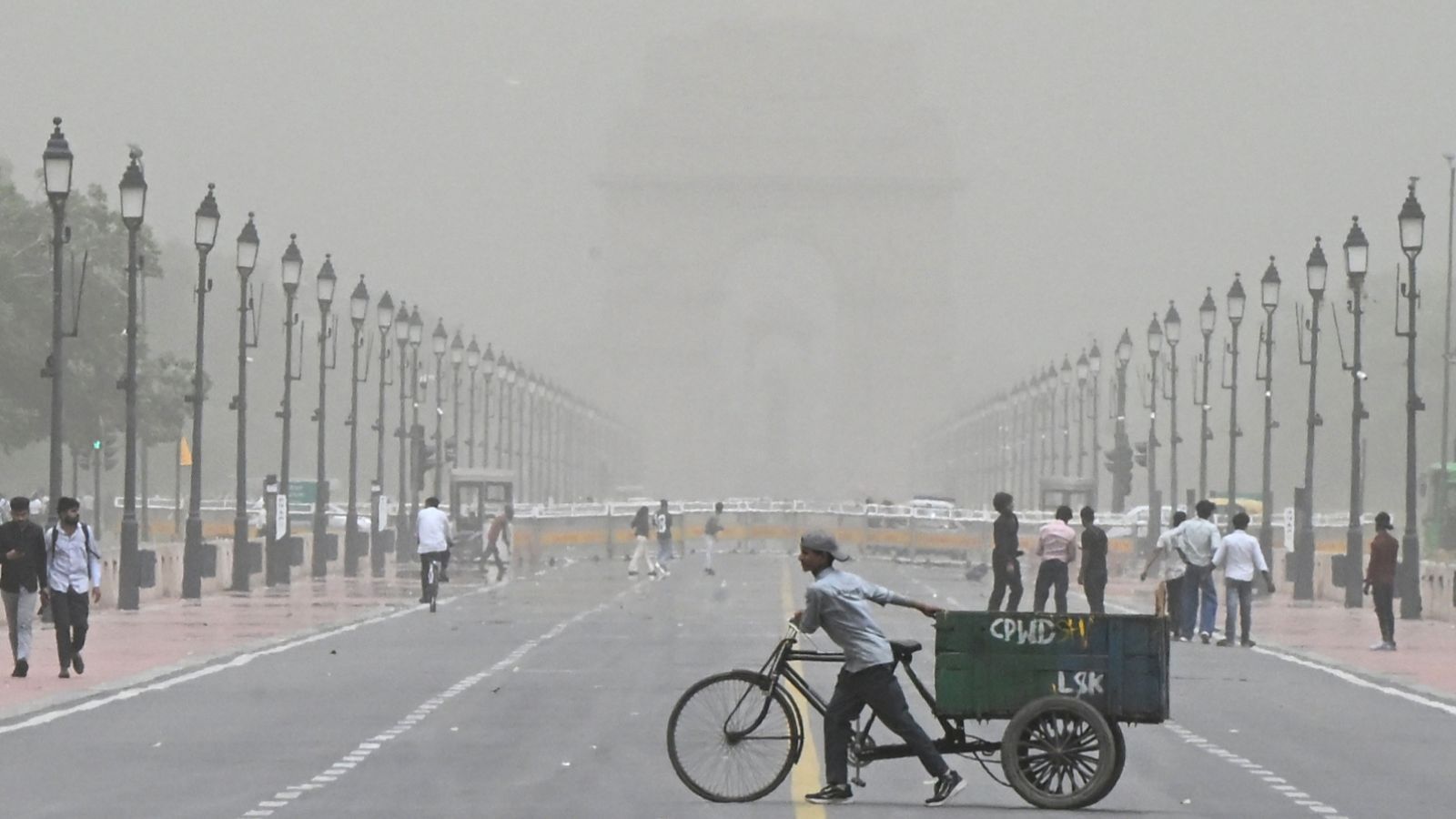 ‘Red alert’ in Delhi: 92 kmph winds hit city, brace for thunderstorm