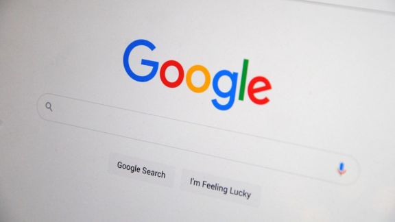 Google Drive users can now access Ask Gemini directly from the mobile app to search and analyse files using AI.(Credit: Pexels)