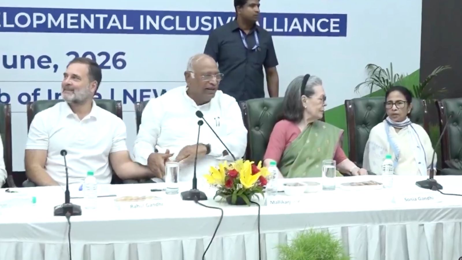 TMC Crisis Live Updates: Opposition leaders start INDIA bloc meet as Trinamool battles revolt