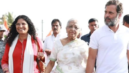 Indira Lankesh dies at 83
