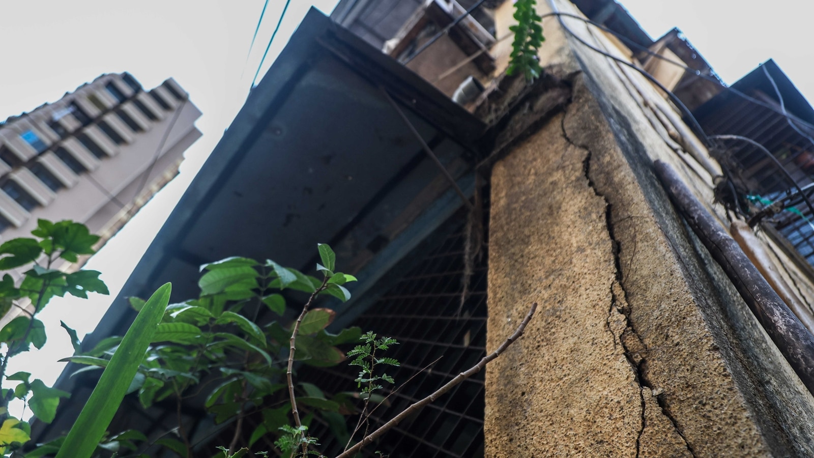 Every monsoon, same gamble: Why thousands stay in Mumbai's crumbling buildings despite the risk of collapse