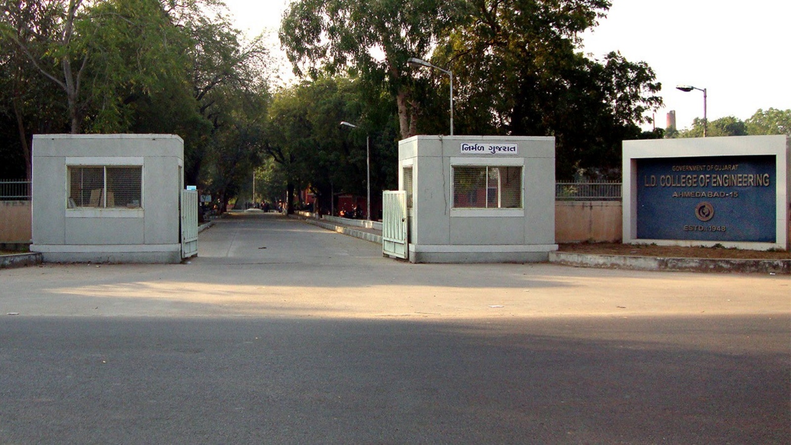 Egg omelets in ‘vegetarian’ Ahmedabad college canteen kick up row, operator gets notice