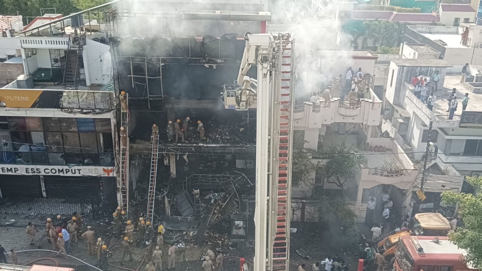 Lucknow blaze: When an electric cable became a lifeline