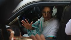 Battling TMC exodus, Mamata Banerjee moves Calcutta HC, challenges her poll defeat in Bhabanipur