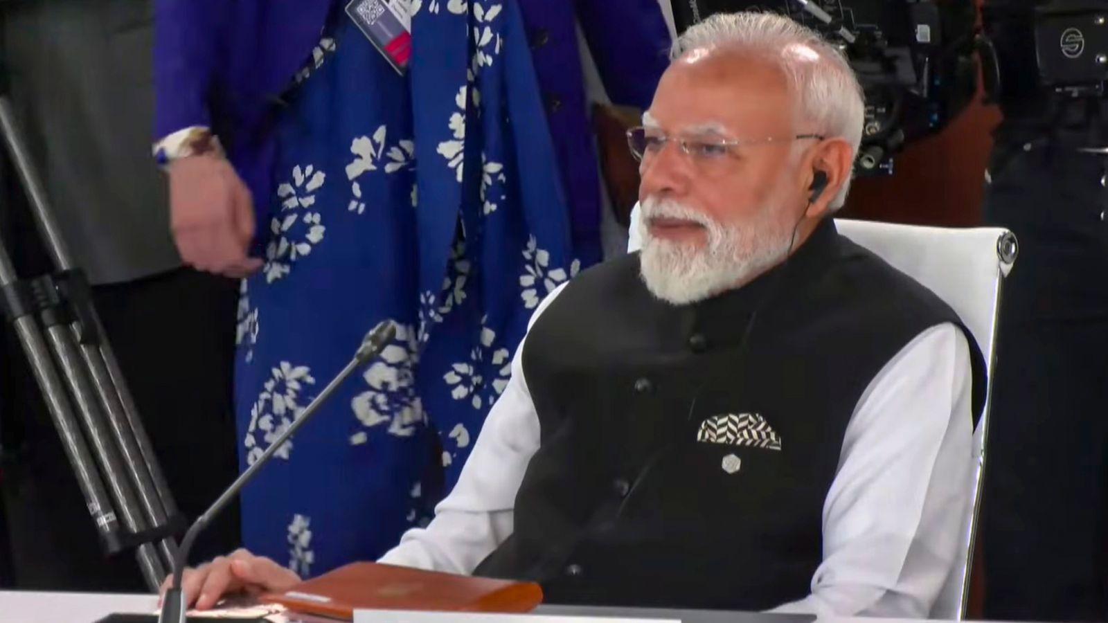 Modi G7