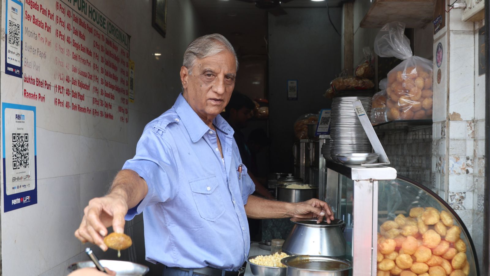 Chembur’s Sindh Pani Puri House is here since 1951 and had star-studded clientele, including late Rishi and Raj Kapoor