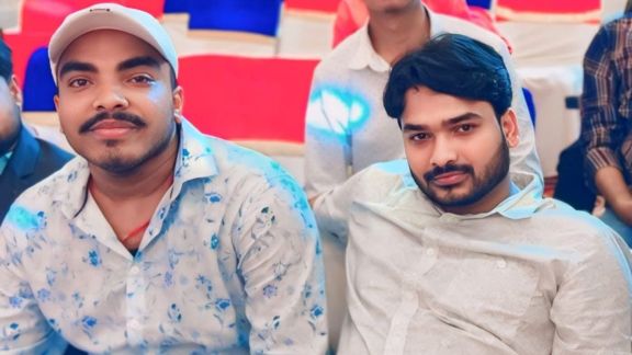Prince Yadav (left) with brother and Gyan Bindu director Raushan Anand