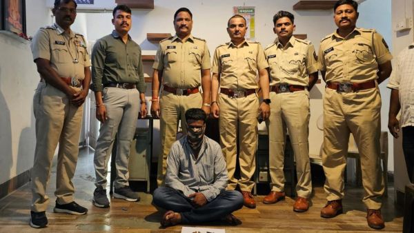 Acting on a tip-off, a team of forest department comprising Range Forest Officer Nandakumar Patil, forester Pramod Raskar, forest guards Anil Rathod, Ankush Kachare, Madhukar Godage, Shriram Jagtap and Omkar Gund, laid a trap and nabbed Lokhande on June 19.