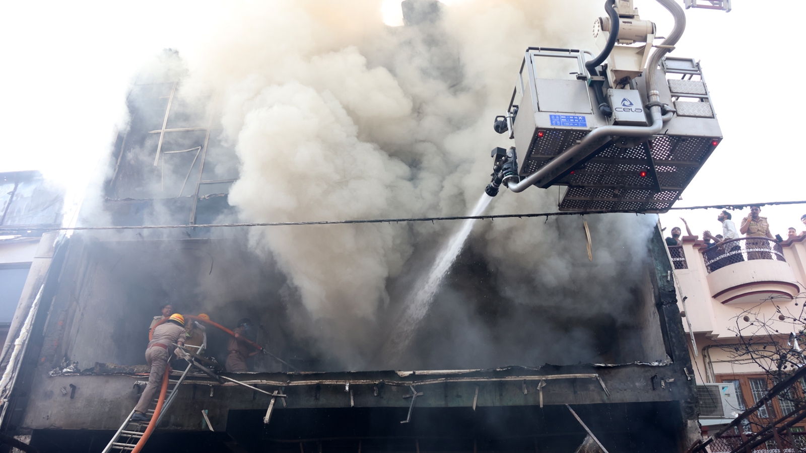 Lucknow Building Fire: Locked Doors, Poor Ventilation Blamed for 15 Deaths