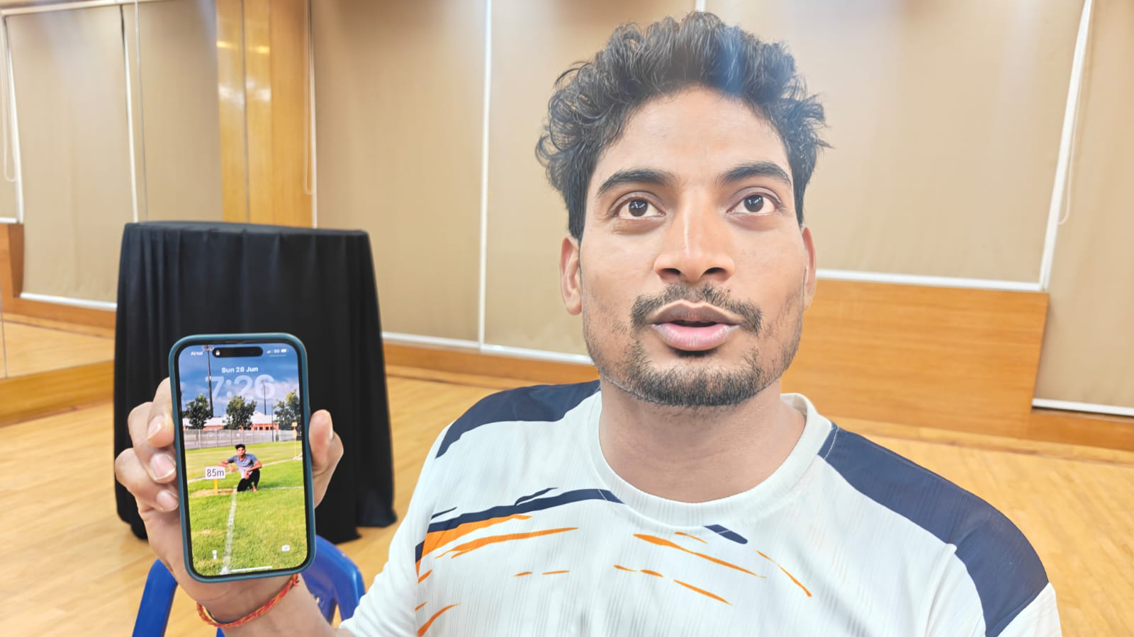 Rohit had put his wallpaper from 2019 with the 85m mark. 