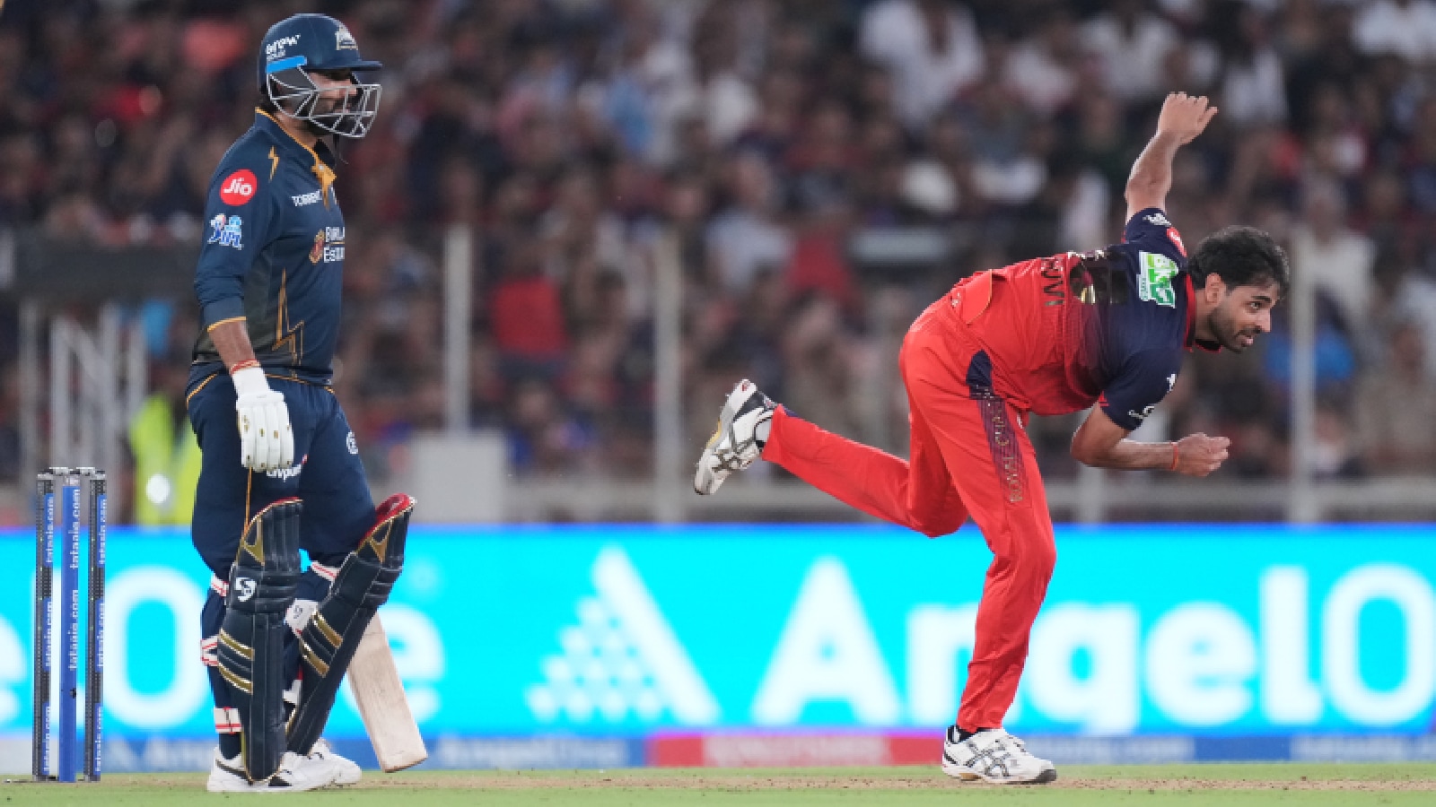 Royal Challengers Bengaluru's Bhuvneshwar Kumar bowls a delivery during the Indian Premier League final cricket match between Gujarat Titans and Royal Challengers Bengaluru in Ahmedabad, India, Sunday, May 31, 2026. (AP Photo)