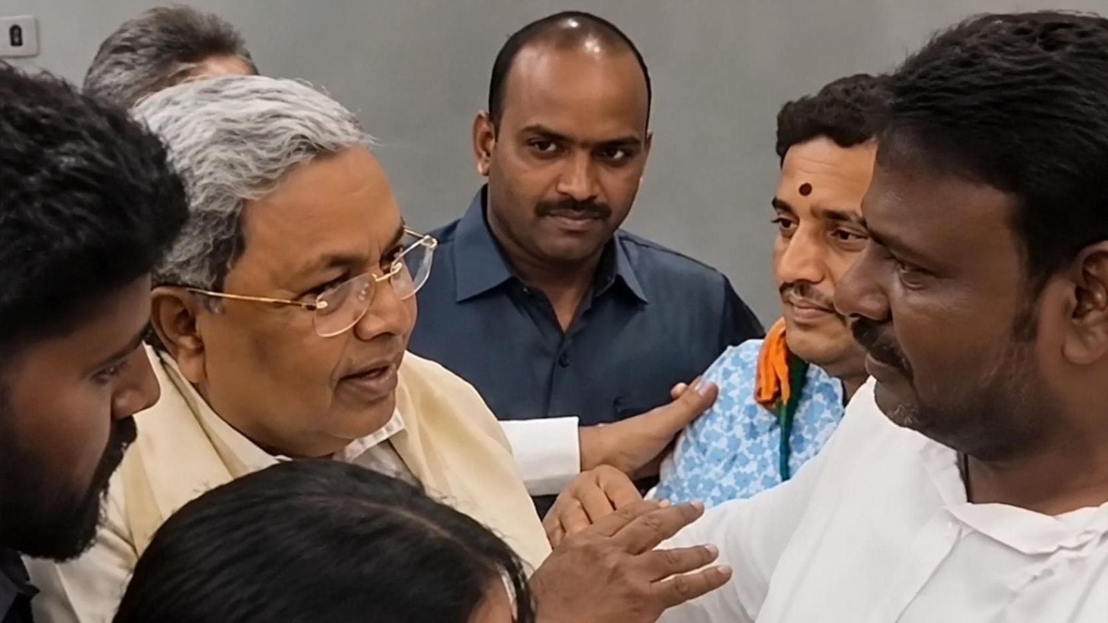 Ex-CM Siddaramaiah rebukes Zameer Khan supporter over Davanagere bypoll; video viral