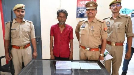 The accused in police custody in Banda