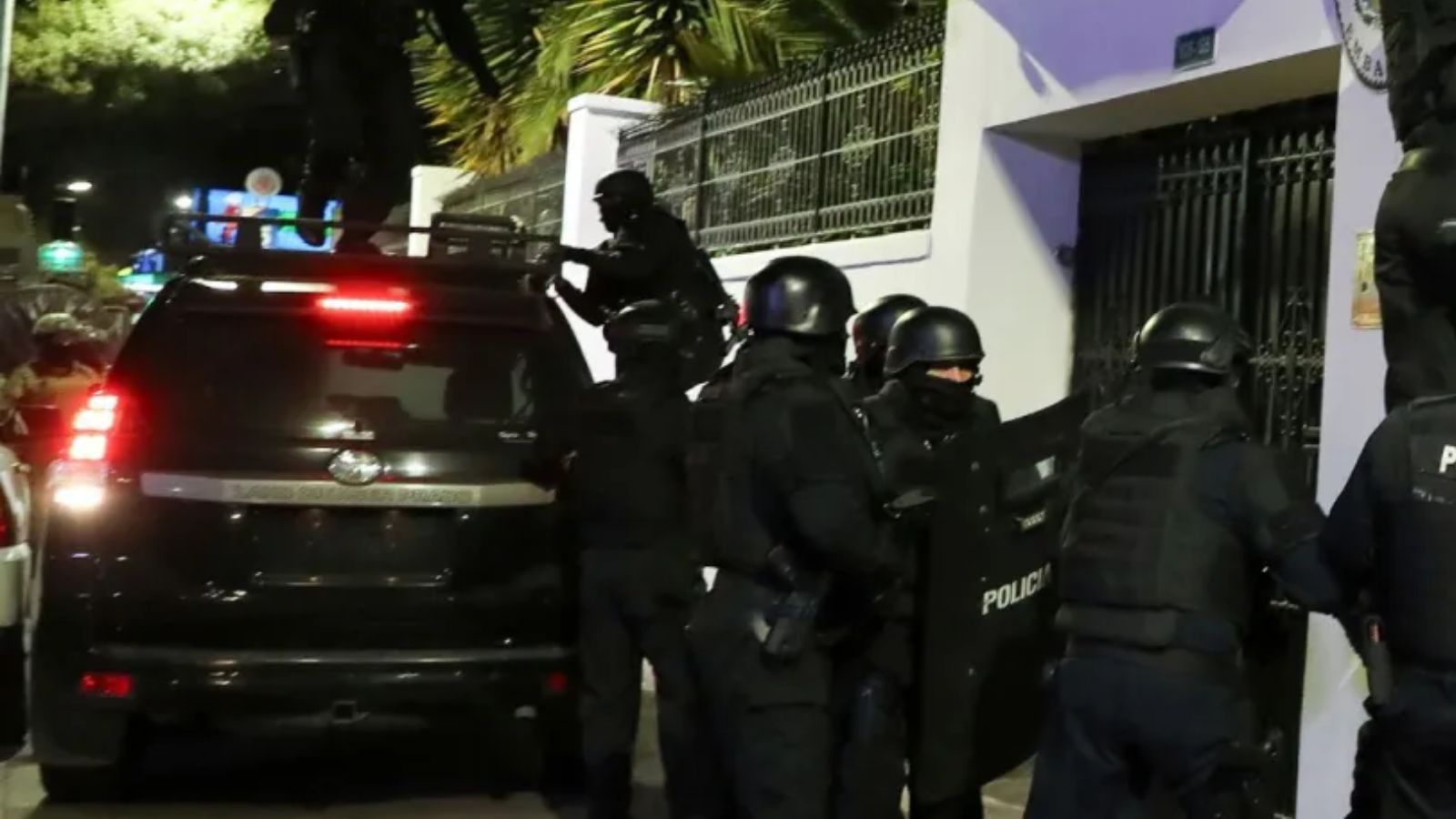 Mexico Mayor shot dead