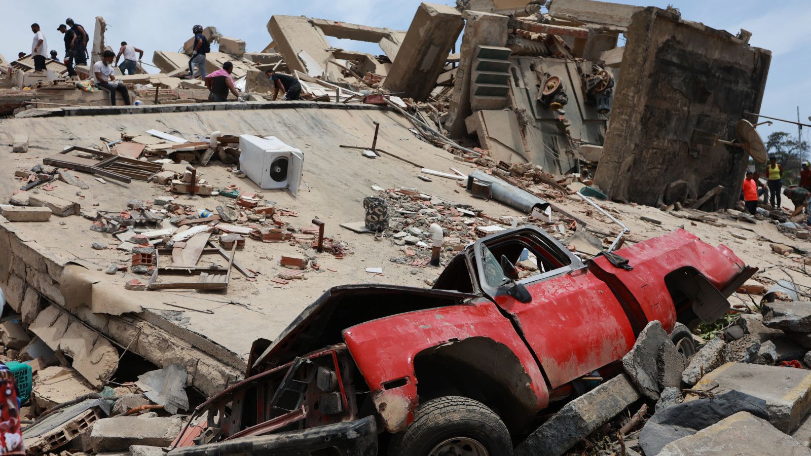 Venezuela Earthquake Death Toll Reaches 235 as Rescue Efforts Intensify