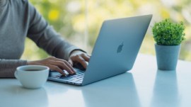 Uber recruiter viral post new employee steals company's macbook