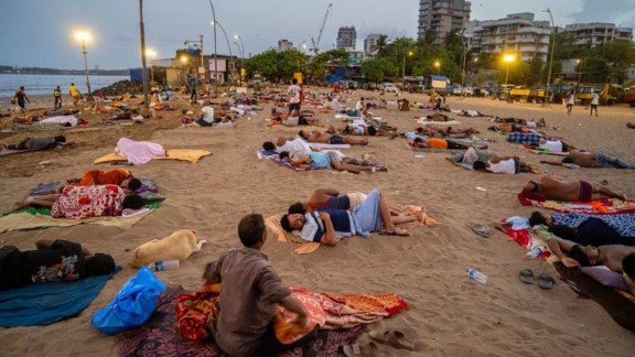 Versova Beach viral photos power outages Mumbai