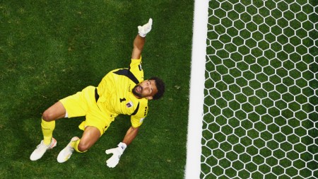 Cape Verde goalkeeper Vozinha saves a ball during the World Cup Group H soccer match against Spain in Atlanta, Monday, June 15, 2026. (AP Photo/Colin Hubbard)