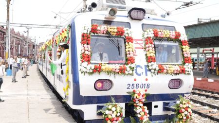 Sealdah-Ranaghat AC local to halt at 5 more stations; Special trains announced on Diamond Harbour and Canning routes (Image: Eastern Railway/X)