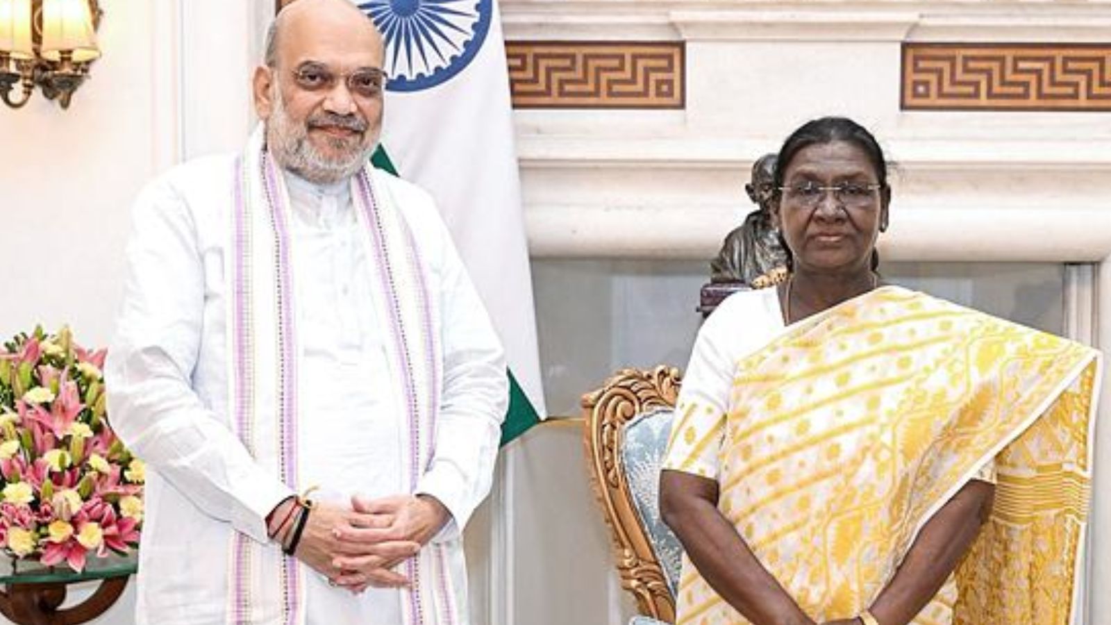 Union Home Minister Amit Shah calls on President Droupadi Murmu at Rashtrapati Bhavan, in New Delhi on Thursday. (@rashtrapatibhvn X/ANI Photo)