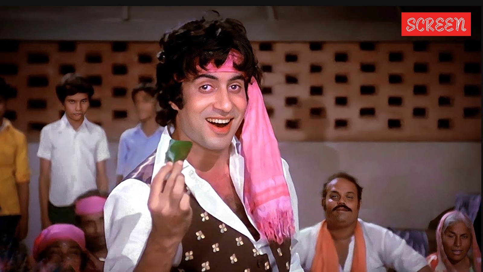 ‘Spat out my paan, it landed on Amitabh Bachchan’s shirt’, recalls ’embarrassed’ Bindu