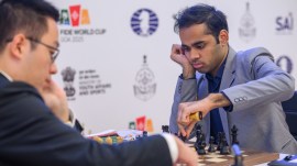 Arjun made his only mistake in the game by pushing the f-file pawn to f4, allowing Yakkuboev to trade pieces and win an extra pawn. (FIDE/Michal Walusza)