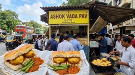 Ashok Vada Pav