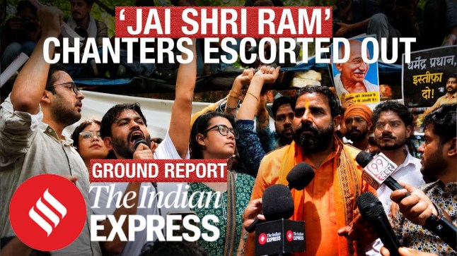 Group Chanting Jai Shri Ram Taken Out of CJP Protest Site by Police