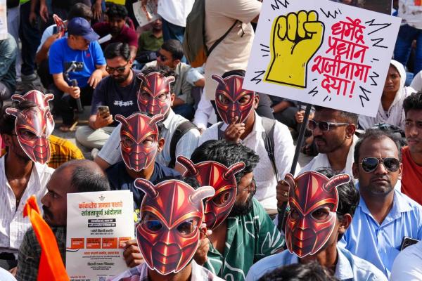 Apart from student activists, the protest drew support from a diverse crowd.