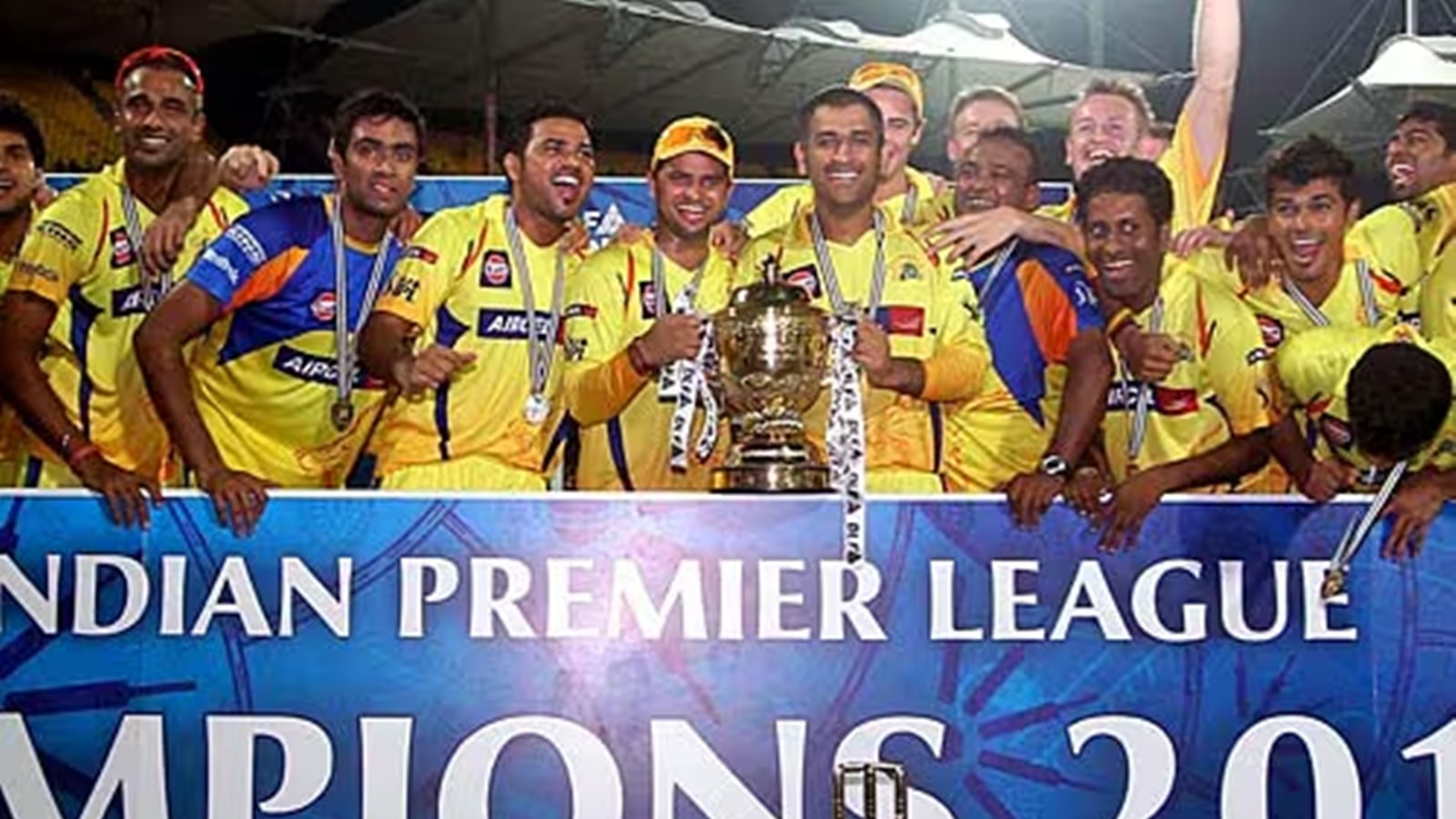 Teams defending their IPL titles: Dhoni tames Gayle, ABD and Kohli; MI’s last win