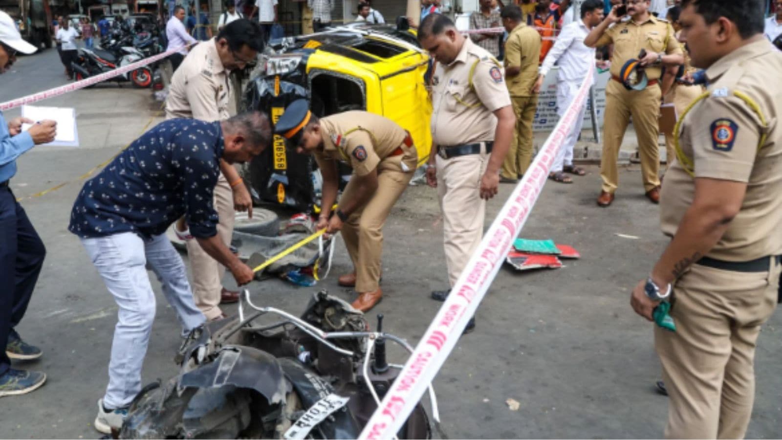 Extensive damage to vehicle: Probe into Dadar BEST bus crash hits technical block